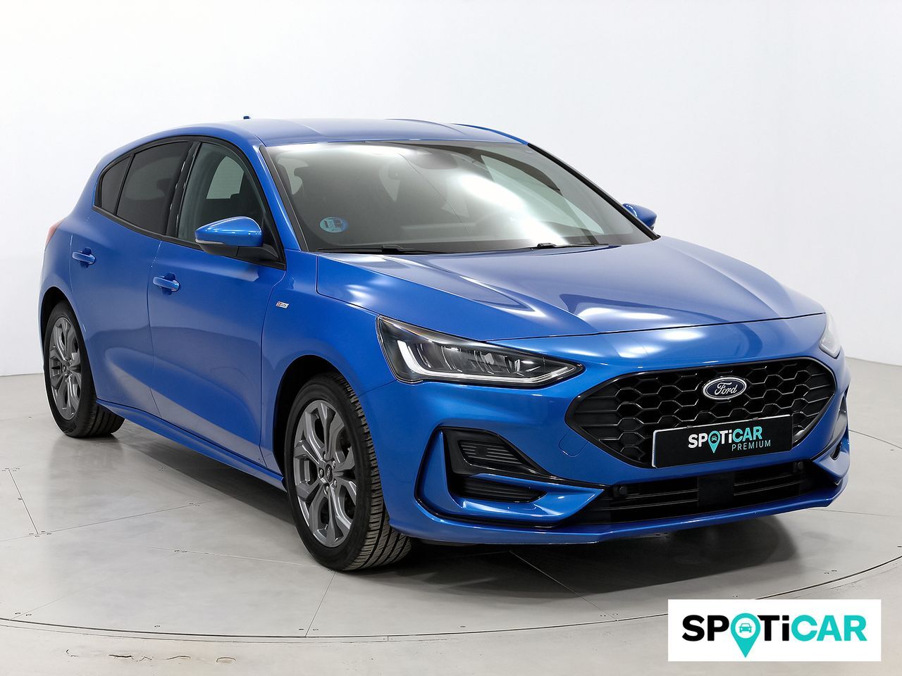 FORD Focus (1.0 Ecoboost MHEV 92kW ST-Line) en Barcelona