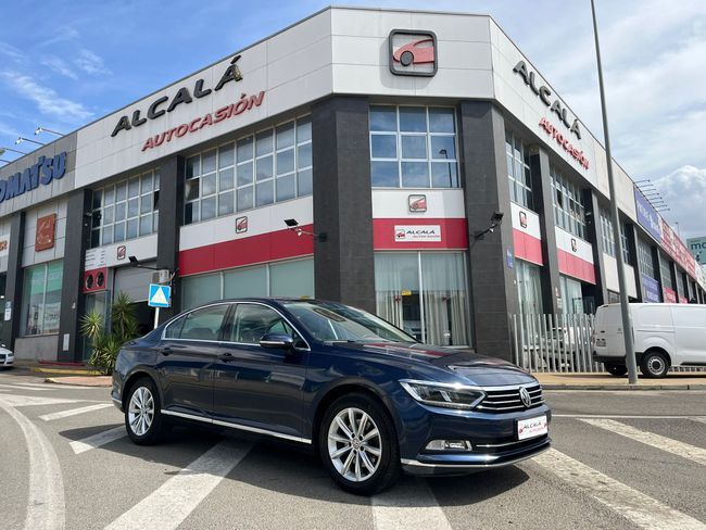 VOLKSWAGEN Passat (2.0 TDI HIGHLINE 150CV) en Sevilla