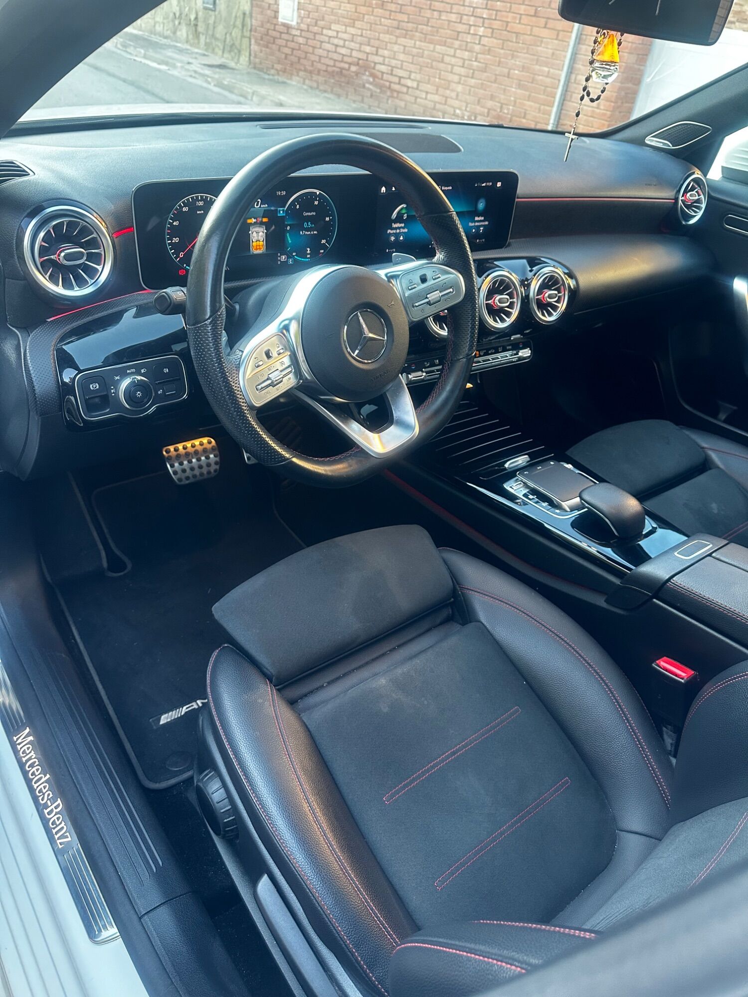 Foto del MERCEDES Clase A A 200 7G-DCT