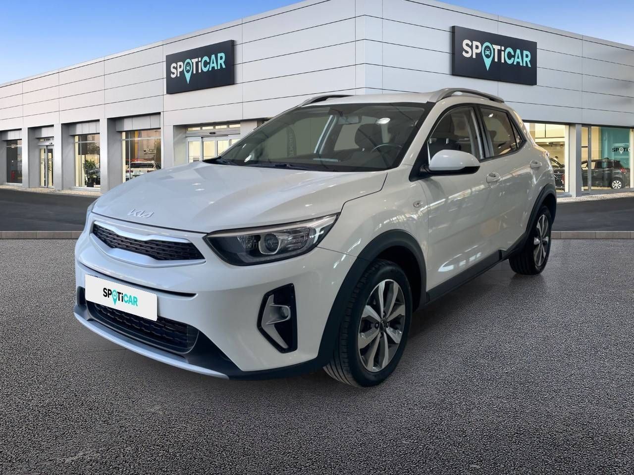 KIA Stonic ( 1.2 DPi 62kW (84CV) Drive) en Sevilla