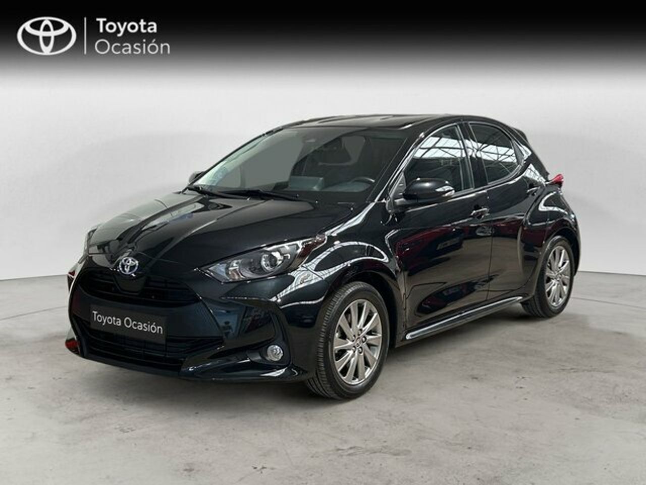 TOYOTA Yaris (5 Puertas Active Tech 120H Automático (e-CVT)) en Valencia