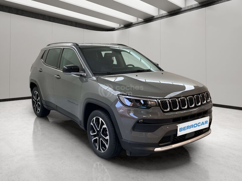 Foto del JEEP Compass 1.3 Gse T4 Longitude 4x2 130