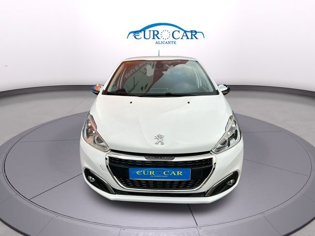 Foto del PEUGEOT 208 1.2 PureTech S&S Signature 82