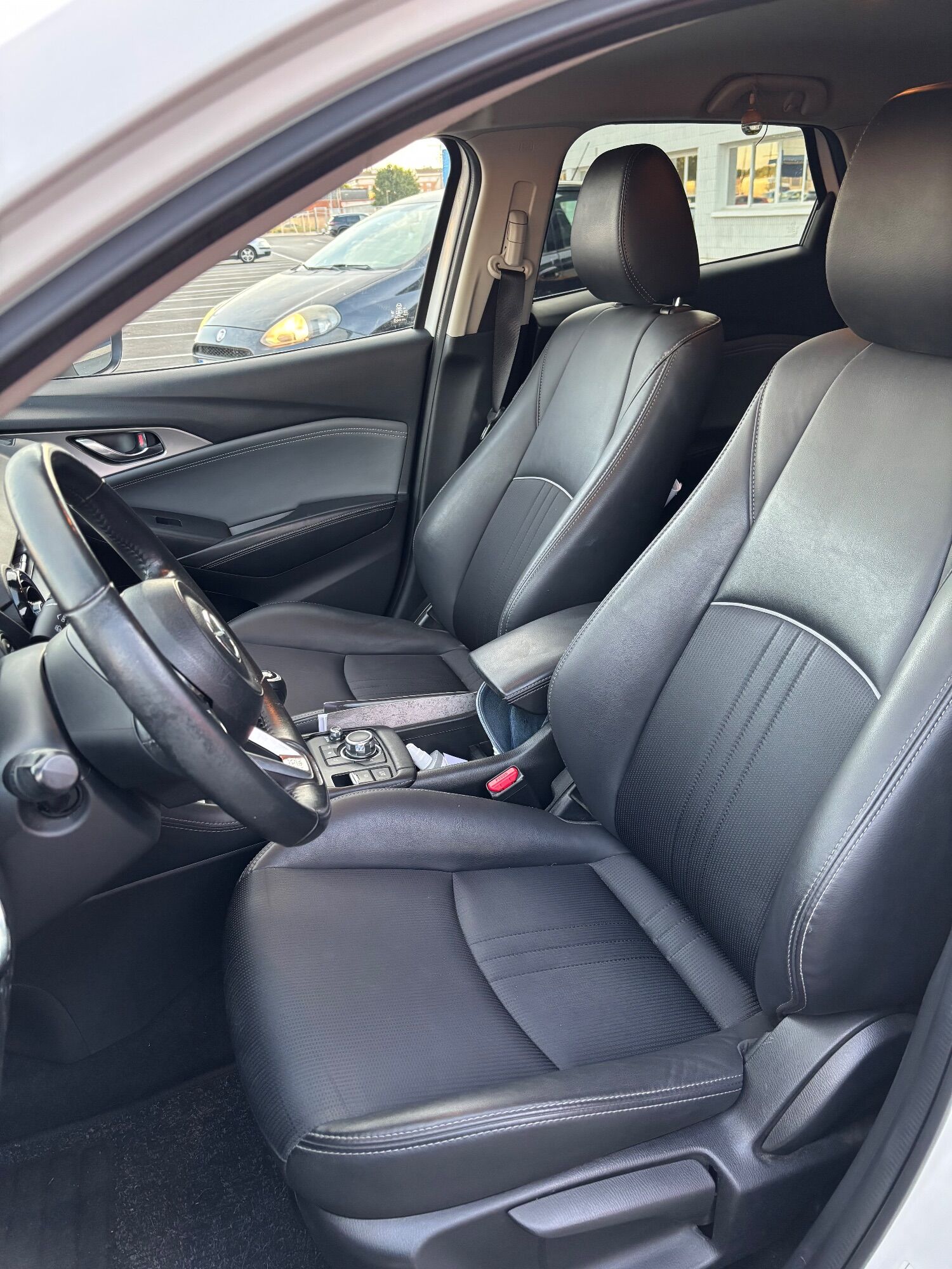 Foto del MAZDA CX-3 2.0 Skyactiv-G Zenith White Cruise 2WD 89kW