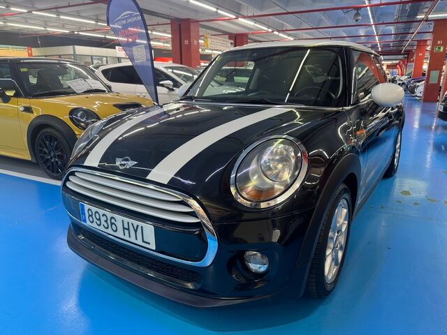 MINI Mini (Cooper D 85 kW (116 CV)) en Barcelona