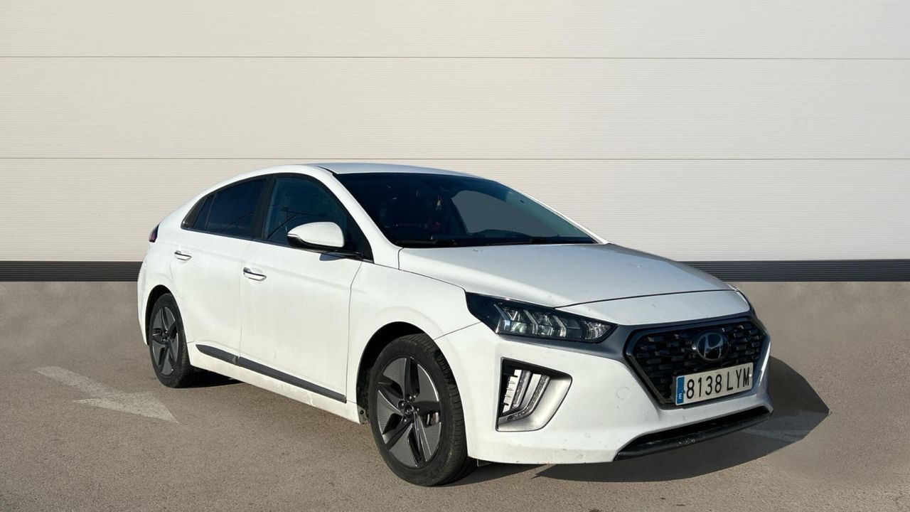 HYUNDAI Ioniq (1.6 GDI HEV TECNO DCT 141 5P) en Madrid
