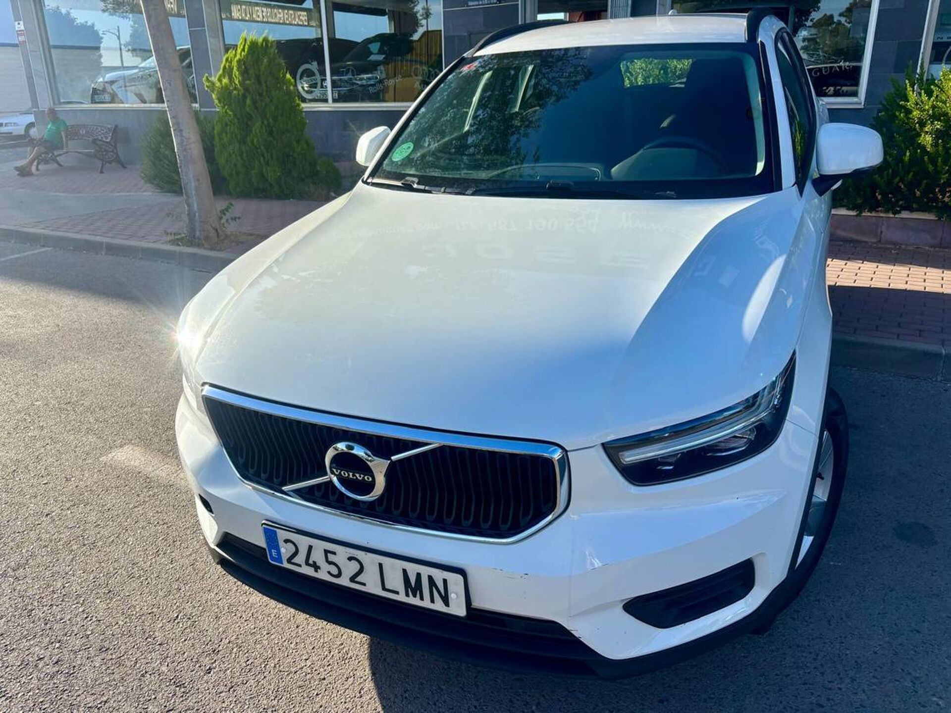 Imagen 3 de VOLVO XC40