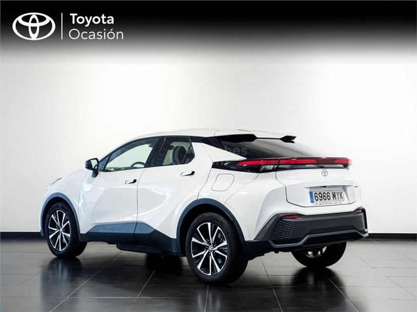 Foto del TOYOTA C-HR 220PH Advance