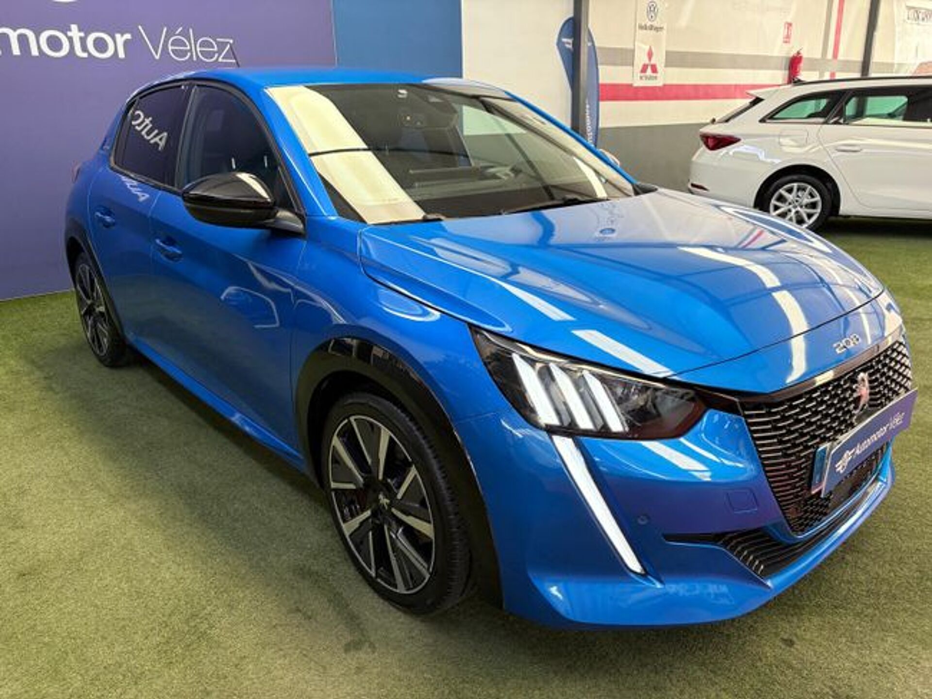 Imagen 2 de PEUGEOT 208