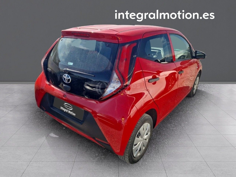 Foto del TOYOTA Aygo 70 x-play