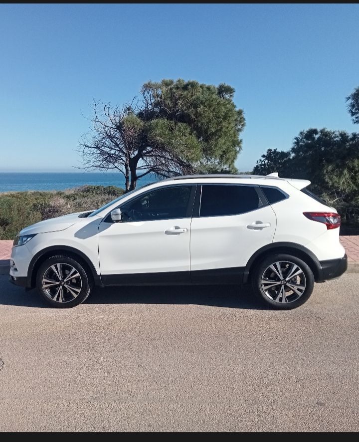 Foto del NISSAN Qashqai 1.3 DIG-T N-Connecta 4x2 103kW