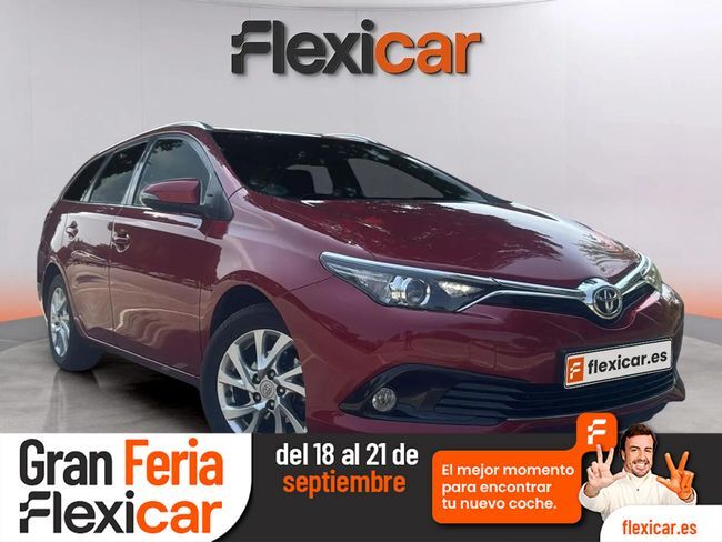 TOYOTA Auris (1.2 120T Active Touring Sports) en Barcelona