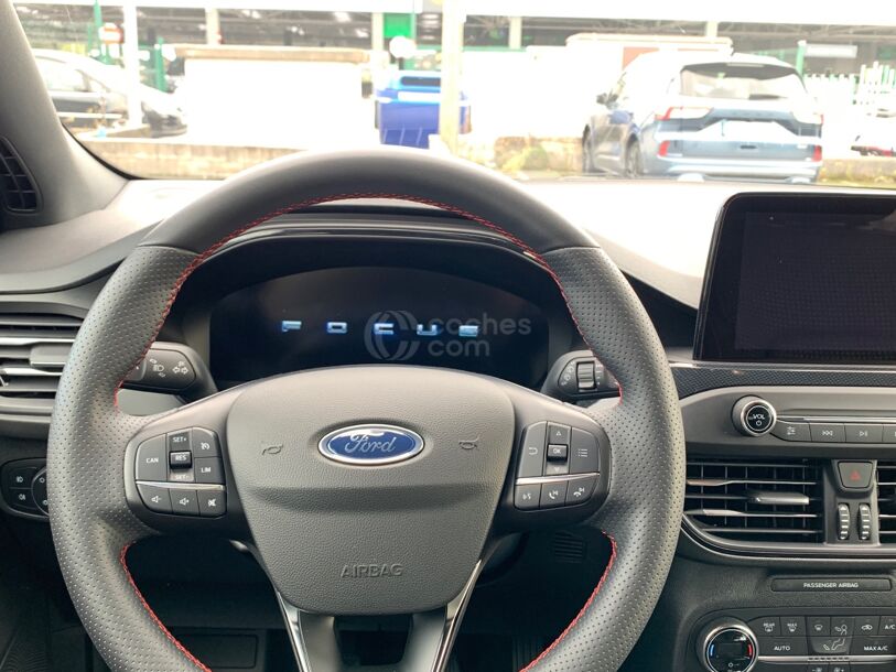 Foto del FORD Focus 1.0 Ecoboost MHEV ST Line X 155