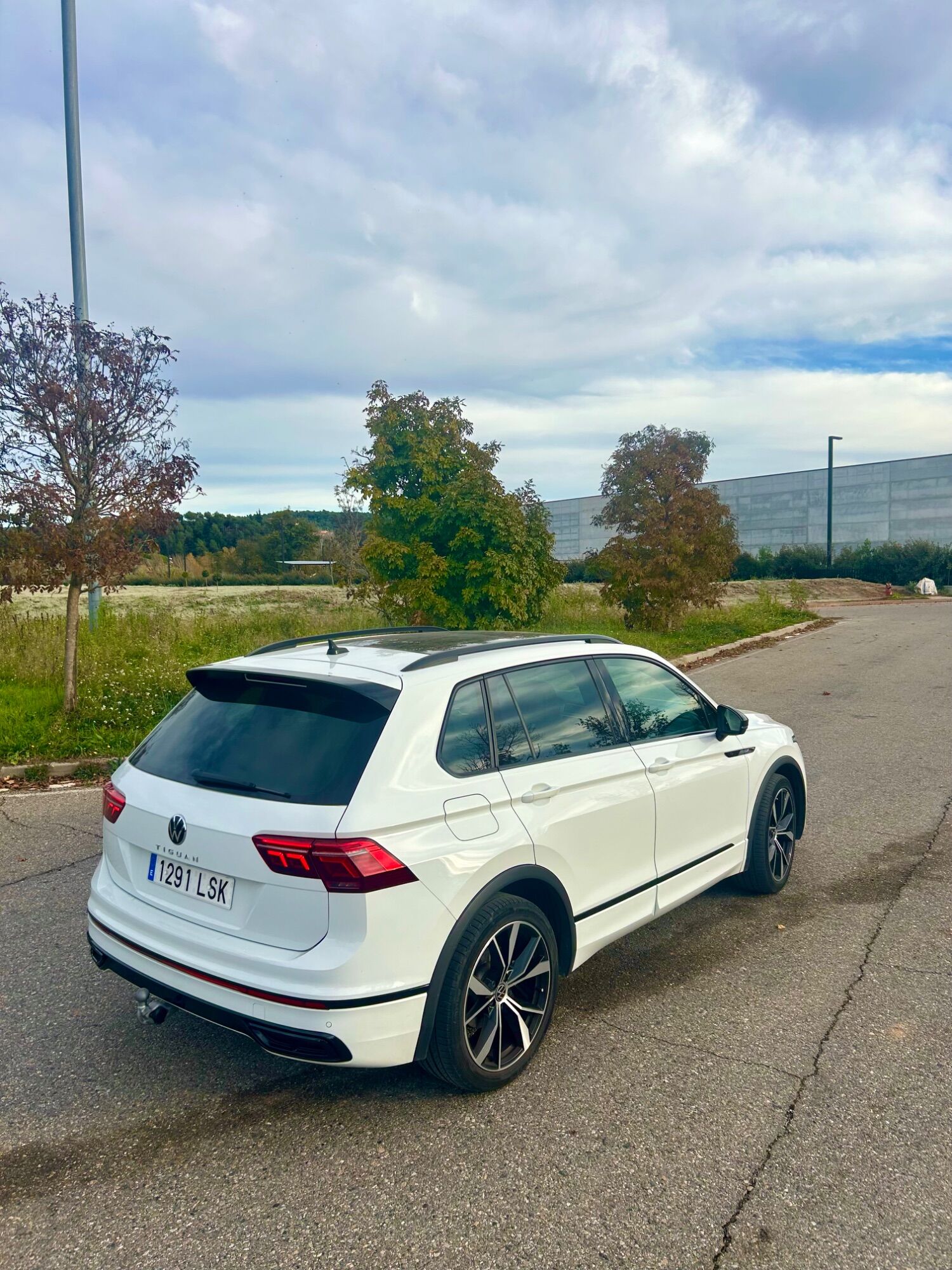Foto del VOLKSWAGEN Tiguan 2.0TDI R-Line DSG 110kW