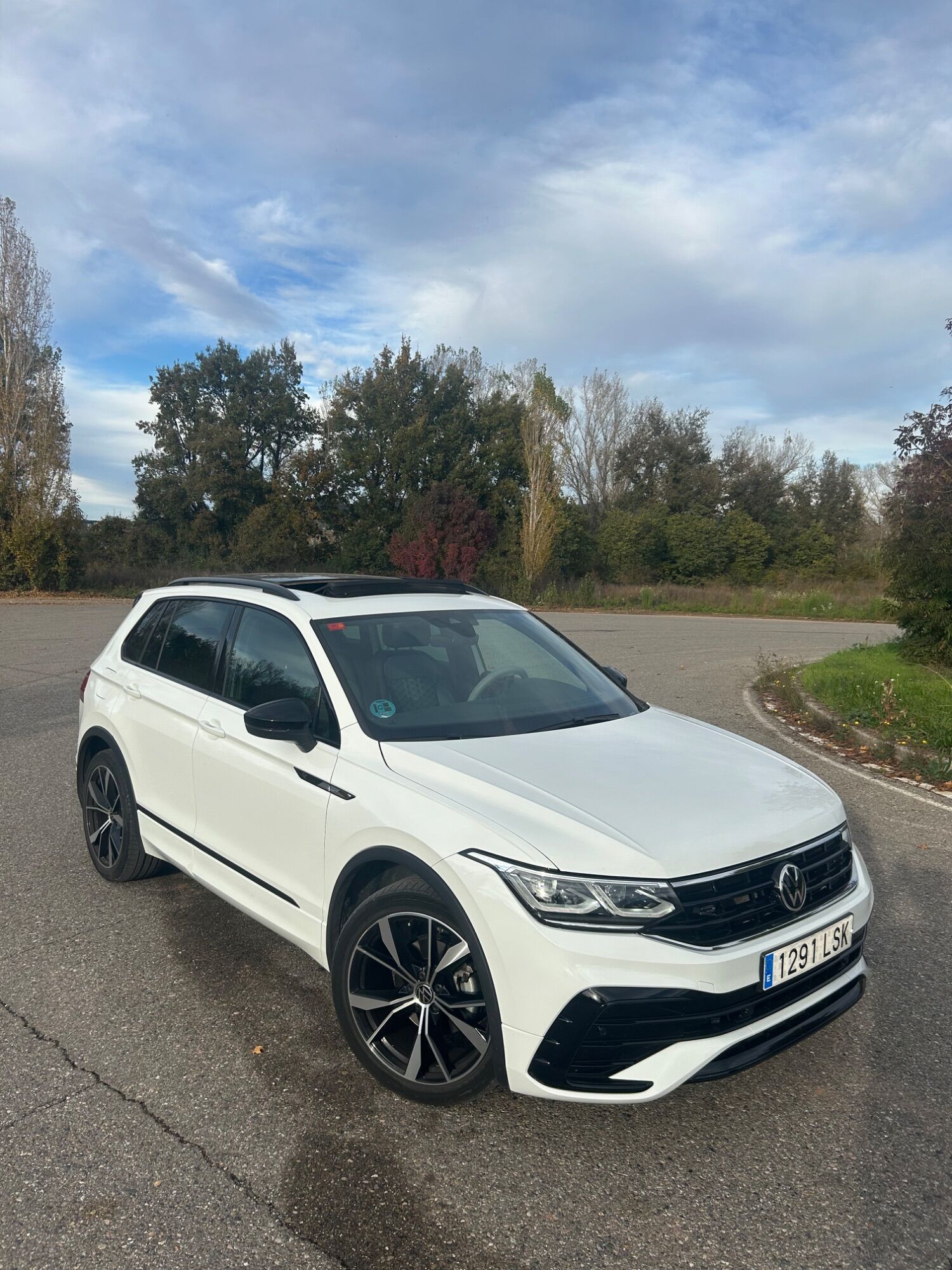 Foto del VOLKSWAGEN Tiguan 2.0TDI R-Line DSG 110kW