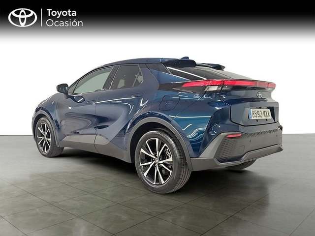 Foto del TOYOTA C-HR 140H Advance