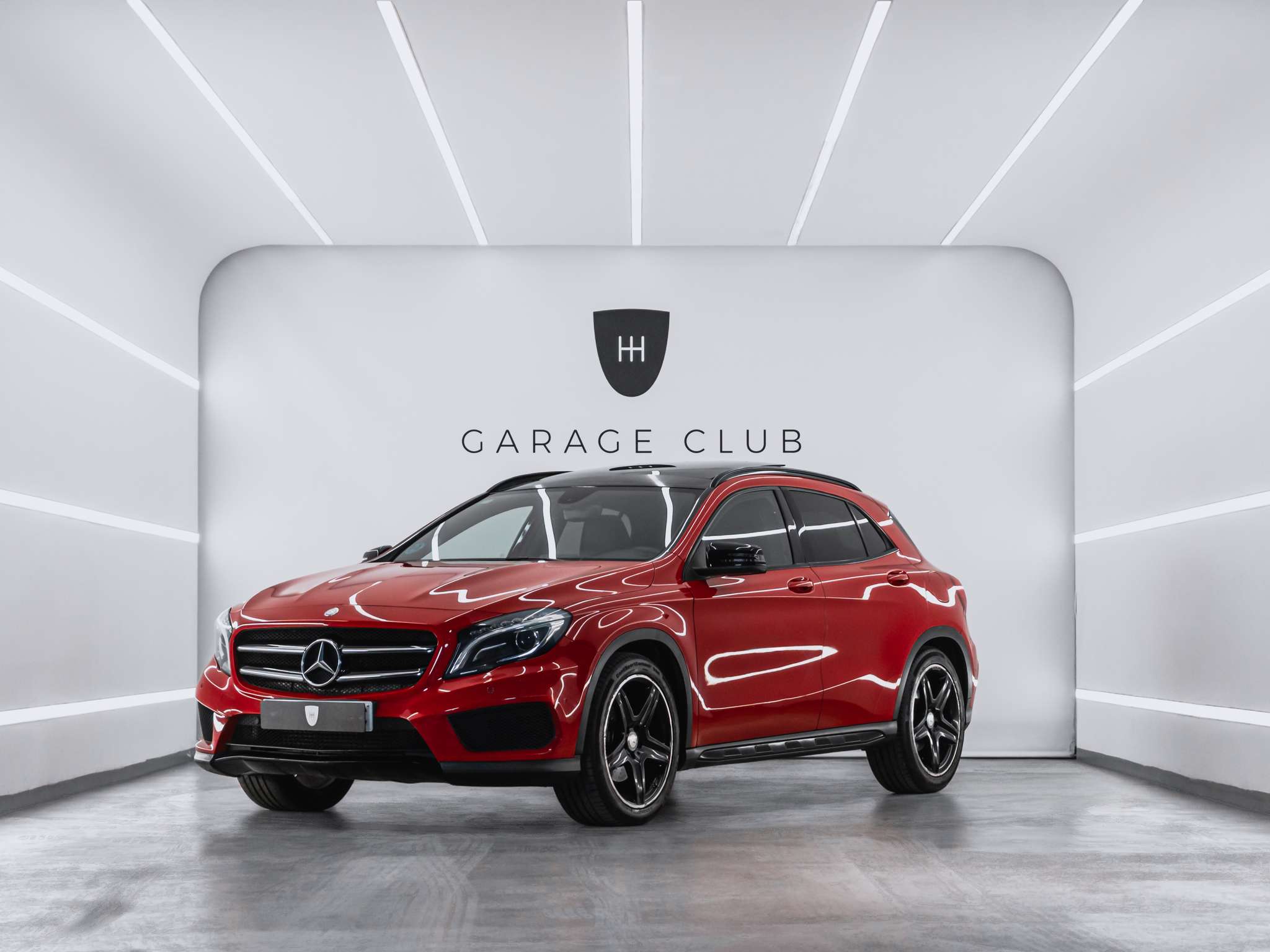 MERCEDES Clase GLA (GLA 220 CDI AMG Line DPF) en Barcelona