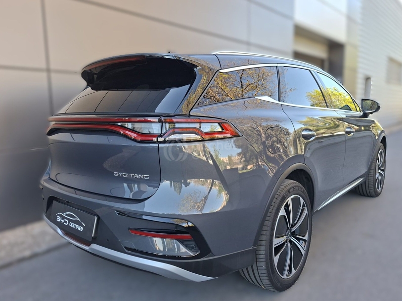 Foto del BYD Tang Flagship
