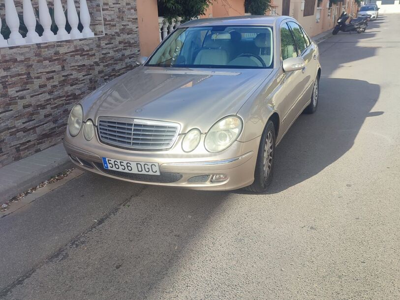 Foto del MERCEDES Clase E E 220 CDI