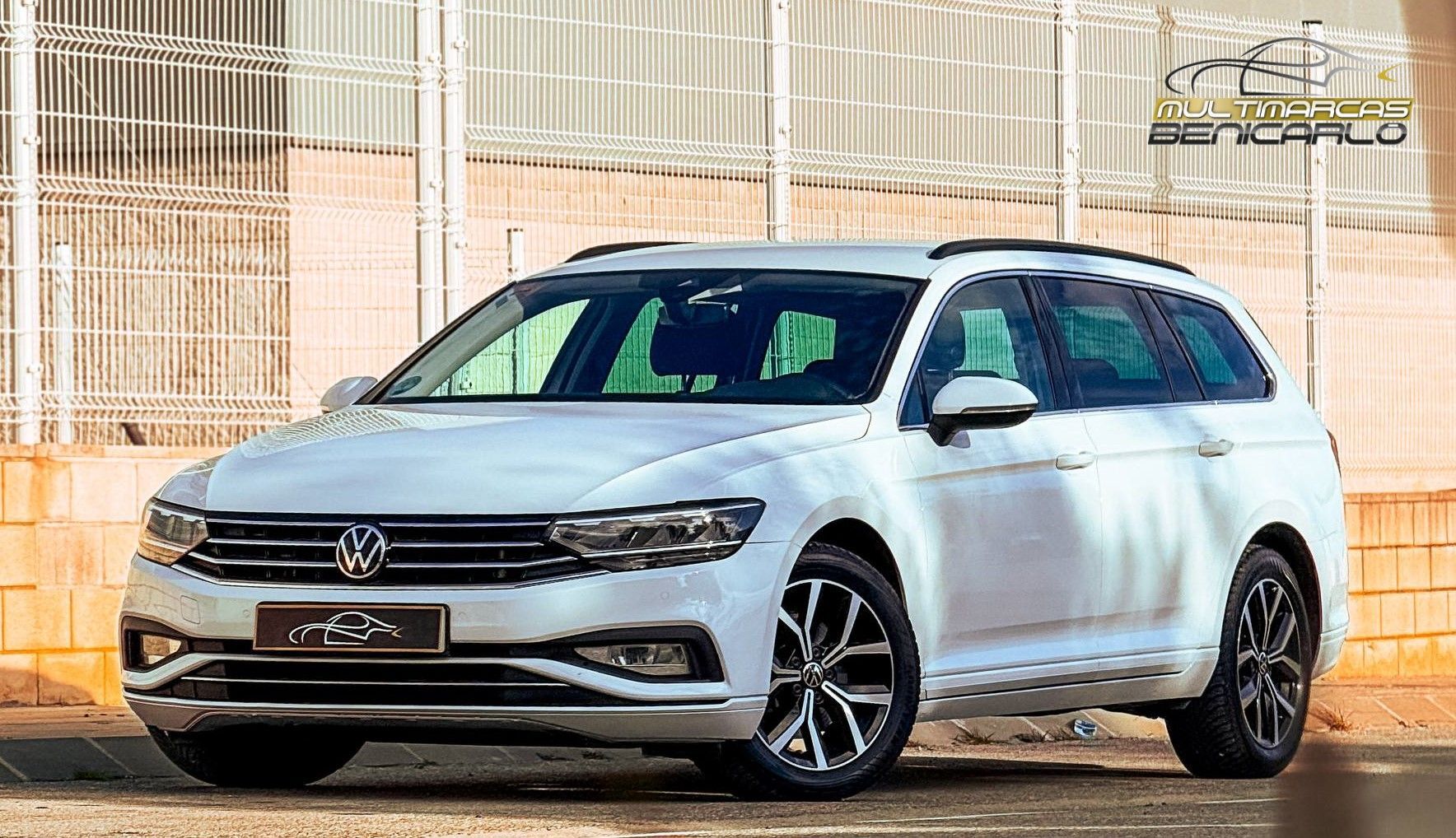 VOLKSWAGEN Passat (Variant 2.0TDI EVO Executive DGS7 110kW) en Castellón