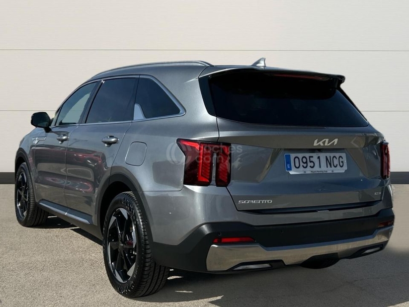 Foto del KIA Sorento 1.6 T-GDi HEV Emotion 4x2