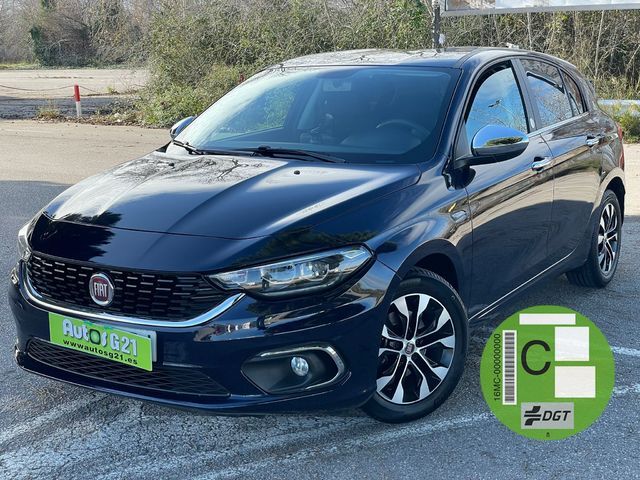 FIAT Tipo (1.4 Mirror 70 kW (95 CV)) en Barcelona