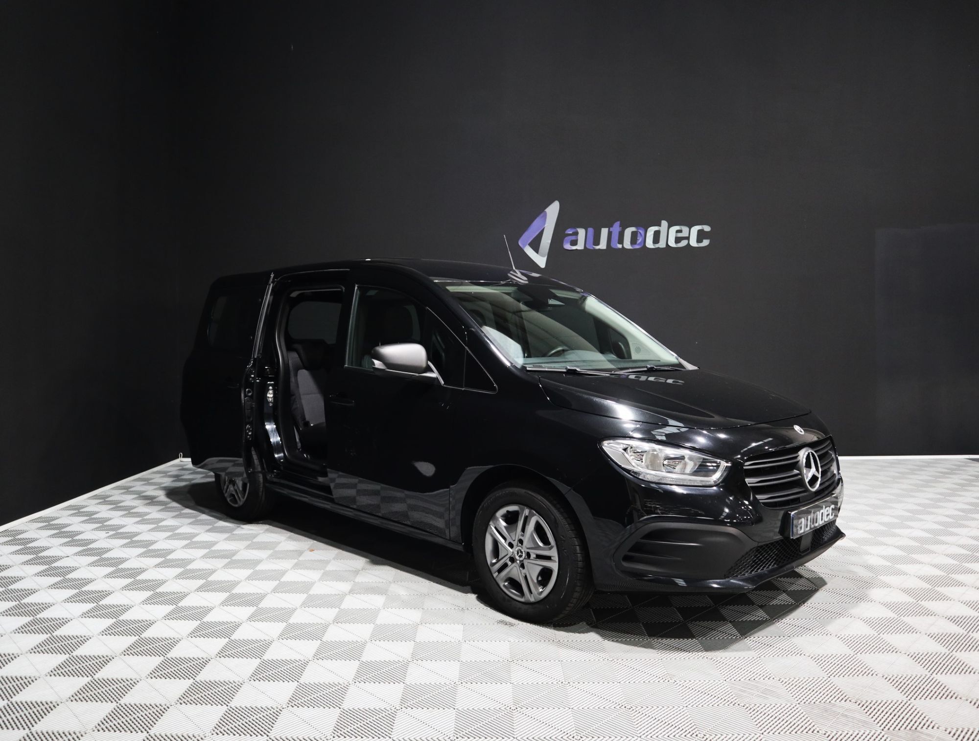 Foto del MERCEDES Citan Tourer 110CDI Largo Base