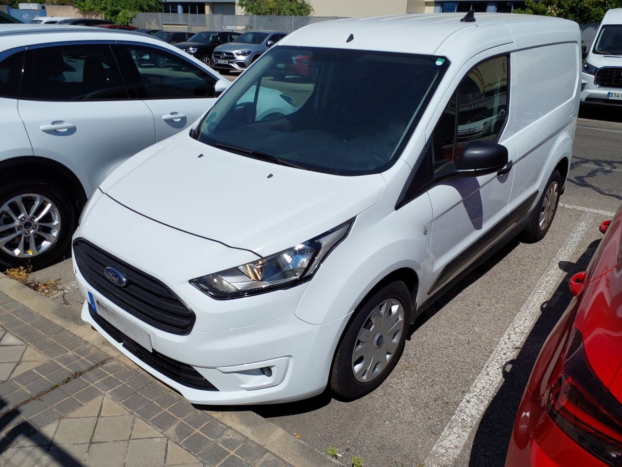 Foto del FORD Transit Connect FT 220 Kombi S&S B. Corta L1 Trend 100