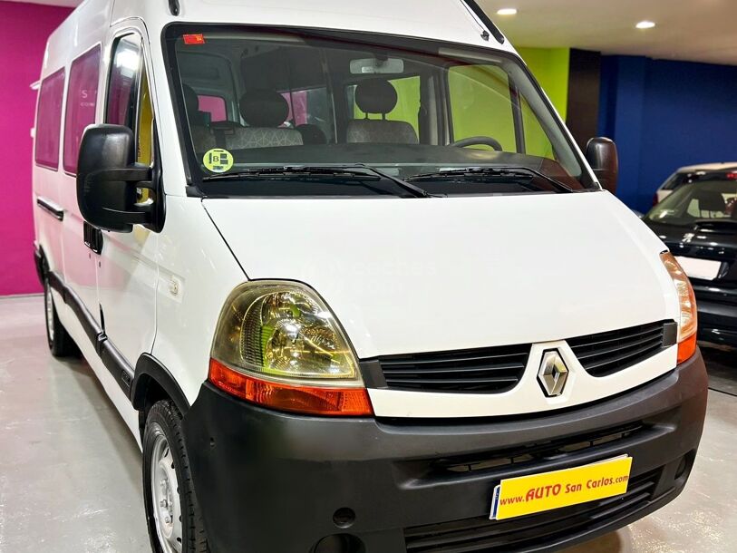 Foto del RENAULT Master 2.5dCi Com9 3500 Medio Sobr. 120