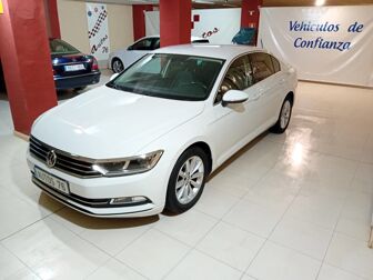 Imagen de VOLKSWAGEN Passat 2.0TDI Advance 110kW