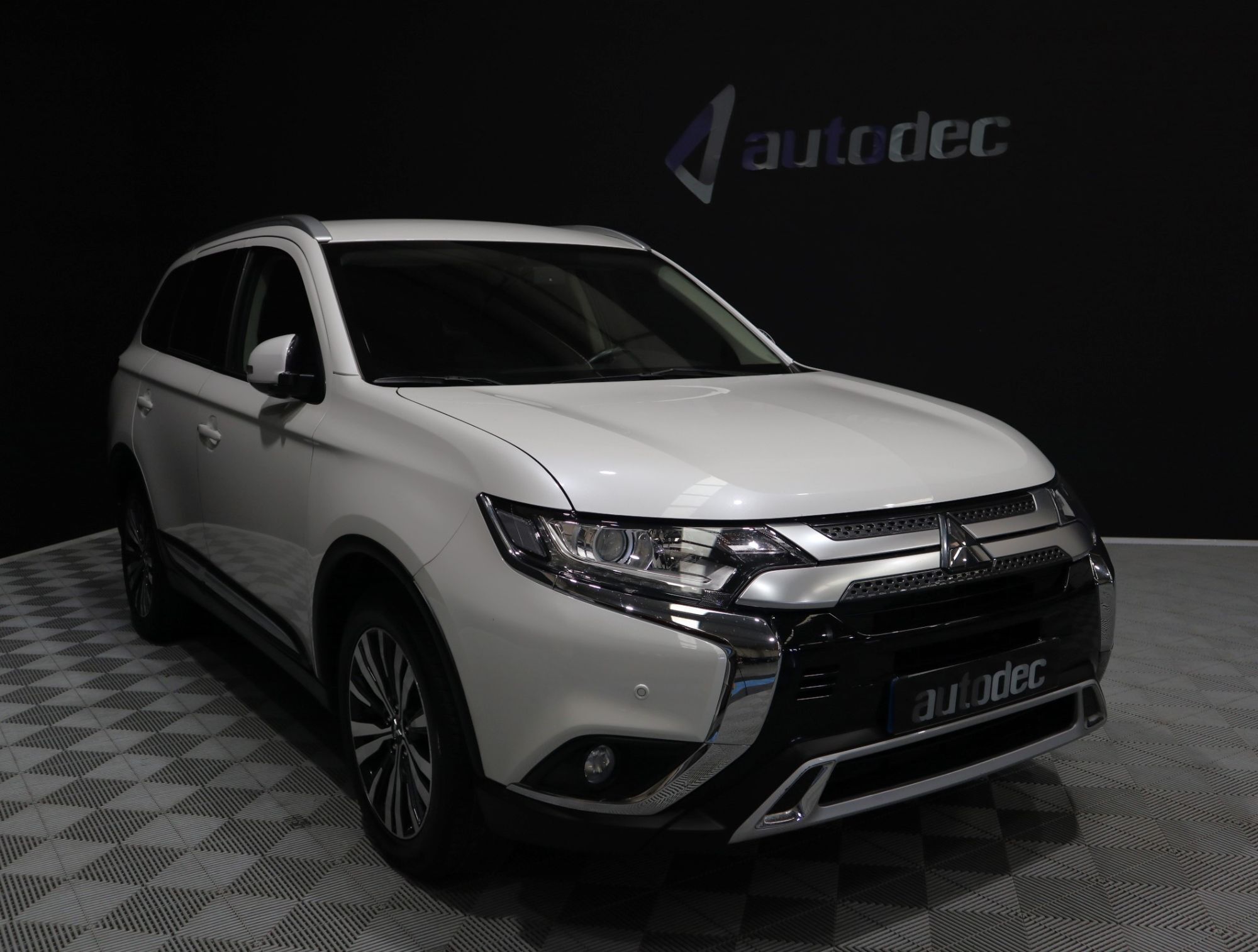 MITSUBISHI Outlander (200 MPI Motion 2WD 5pl. CVT) en Valencia