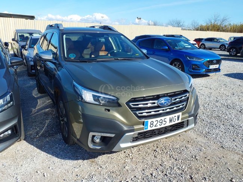 Foto del SUBARU Outback 2.5i Executive Plus S Black Edition CVT