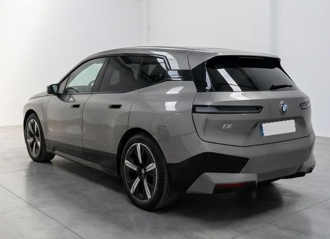 Foto del BMW iX xDrive 40