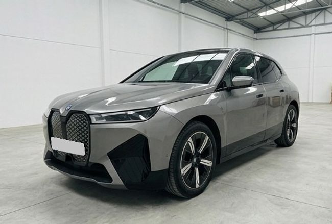 Foto del BMW iX xDrive 40