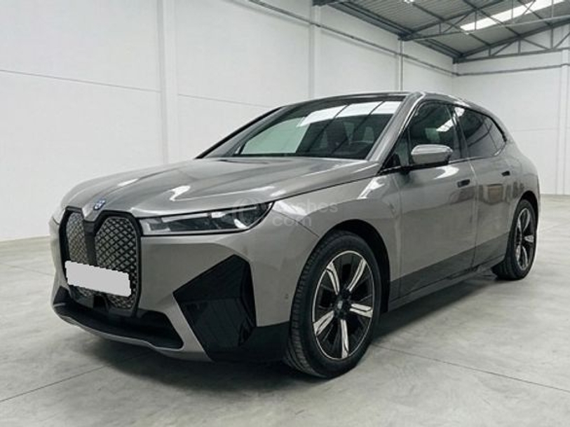 Foto del BMW iX xDrive 40