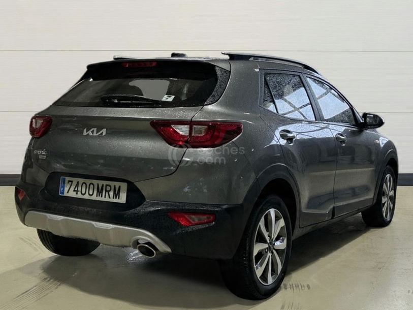 Foto del KIA Stonic 1.0 T-GDi MHEV iMT Concept Plus 100