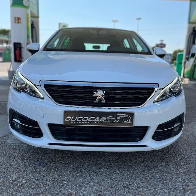 PEUGEOT 308 (1.5BlueHDi S&S Business Line 130) en Sevilla