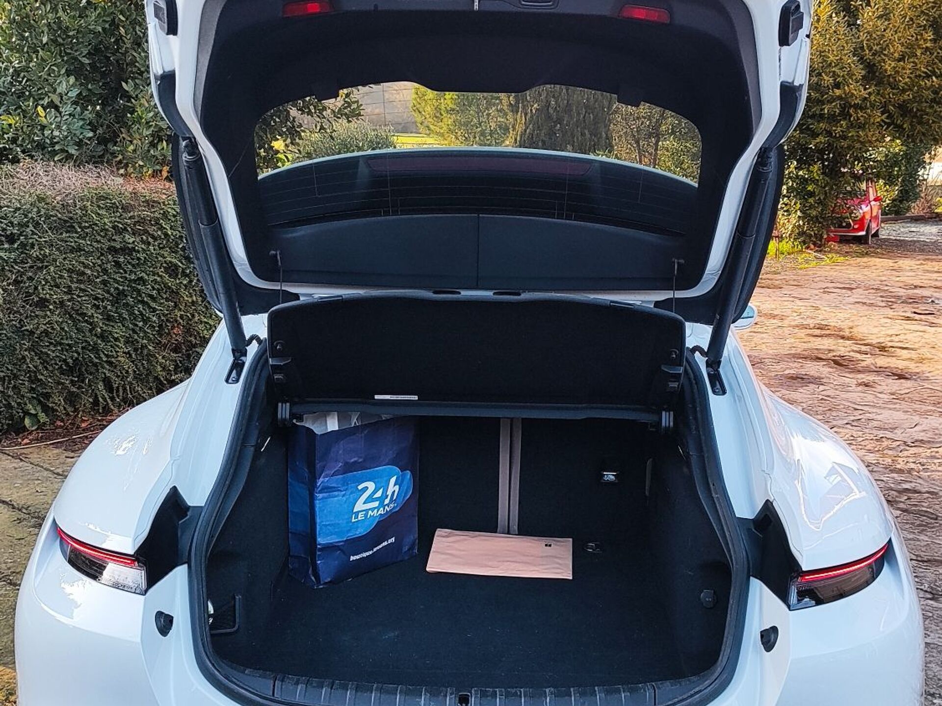 Imagen 2 de PORSCHE Taycan