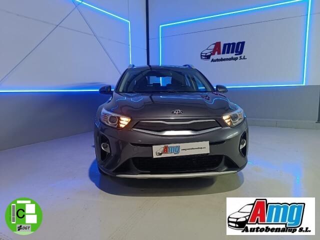 KIA Stonic (1.0 T-GDi Concept Eco-Dynamics 73 kW (100 CV)) en Cádiz
