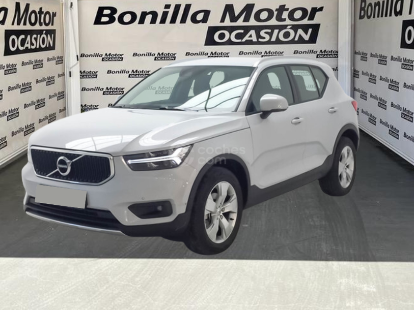 Foto del VOLVO XC40 T3 Momentum Core Aut.