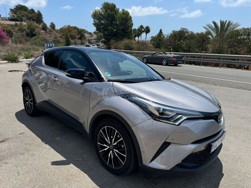 Foto del TOYOTA C-HR 125H Advance