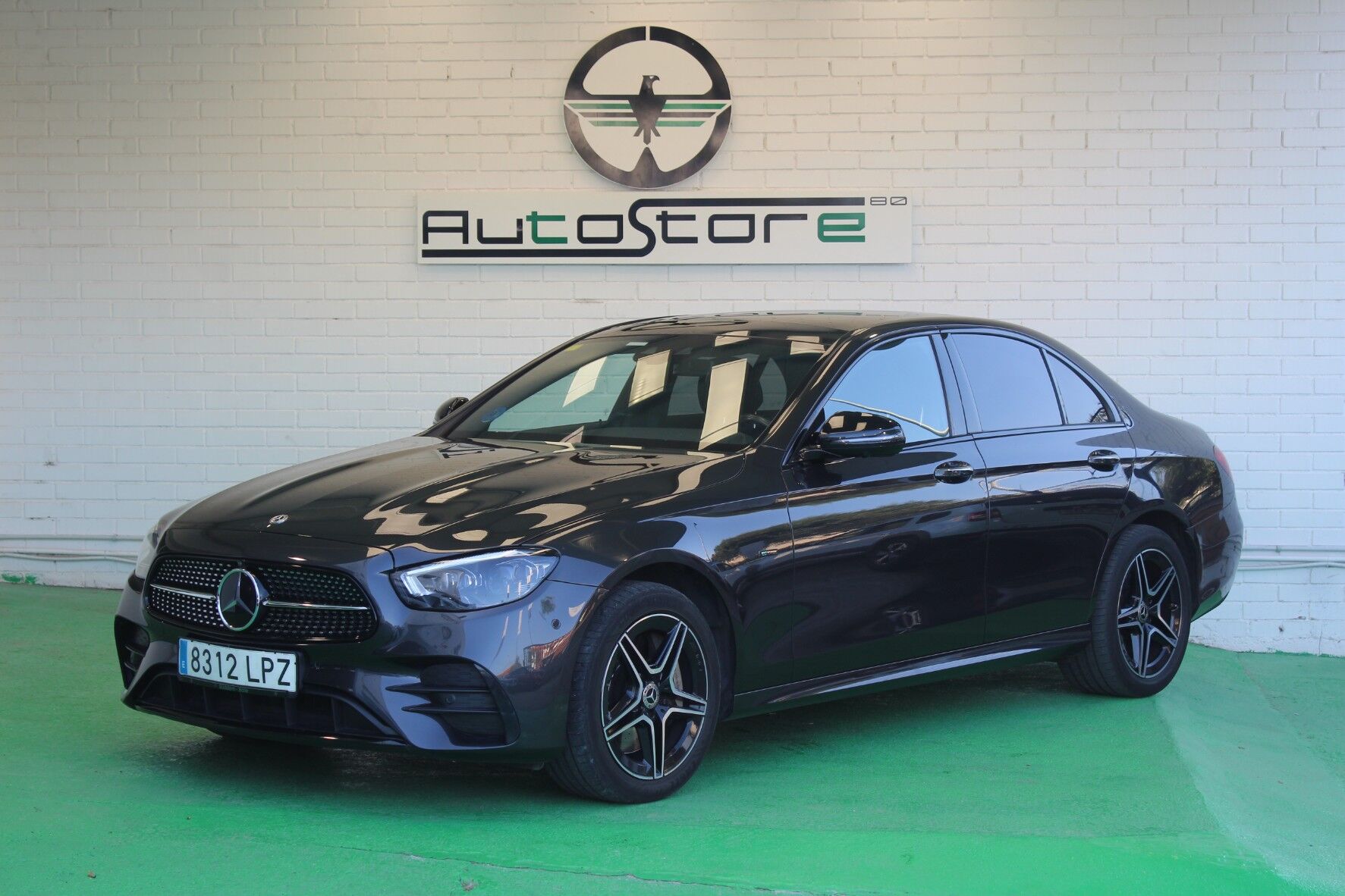 MERCEDES Clase E (E 300 de 4MATIC) en Barcelona