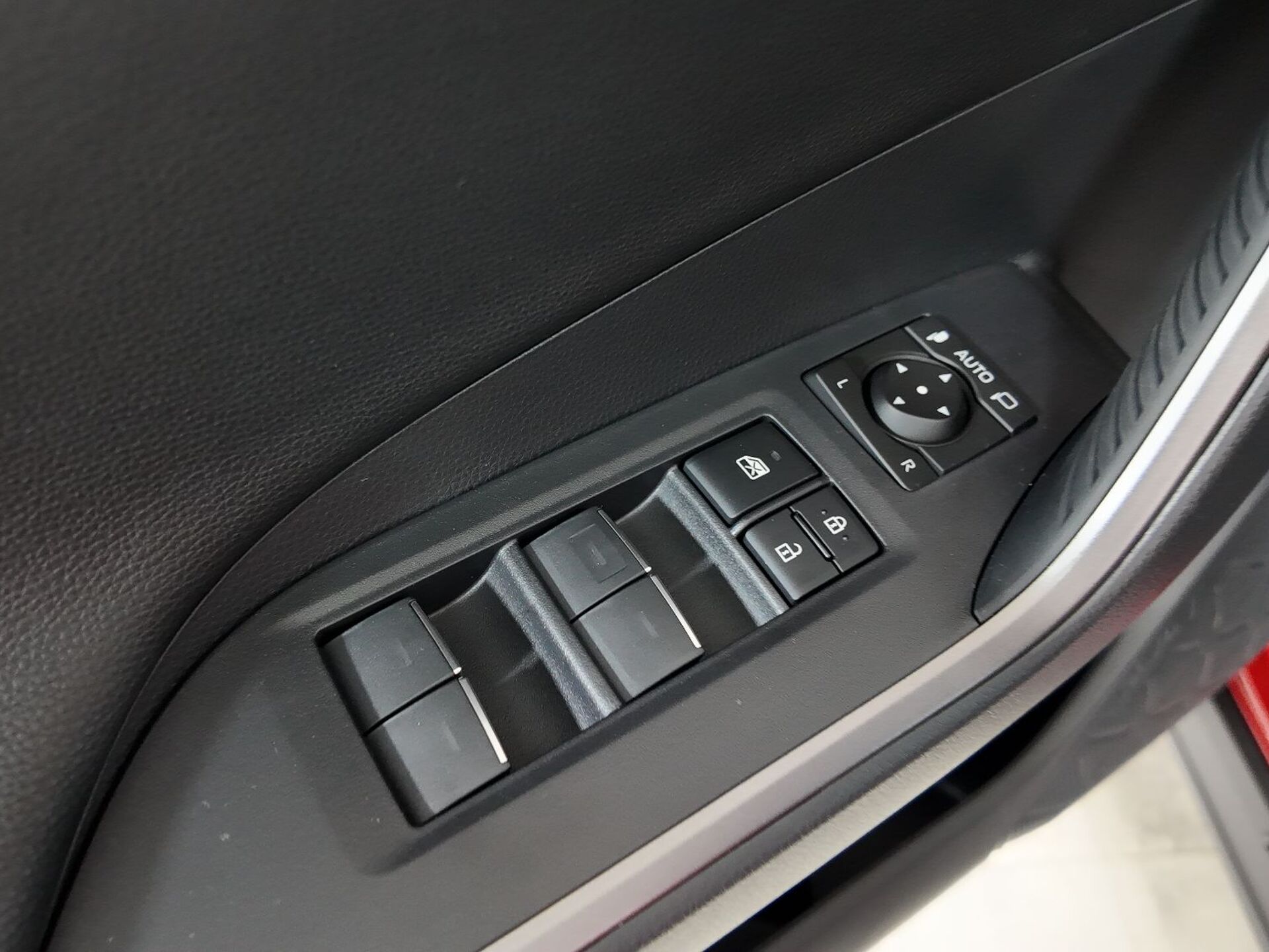 Imagen 2 de TOYOTA RAV-4