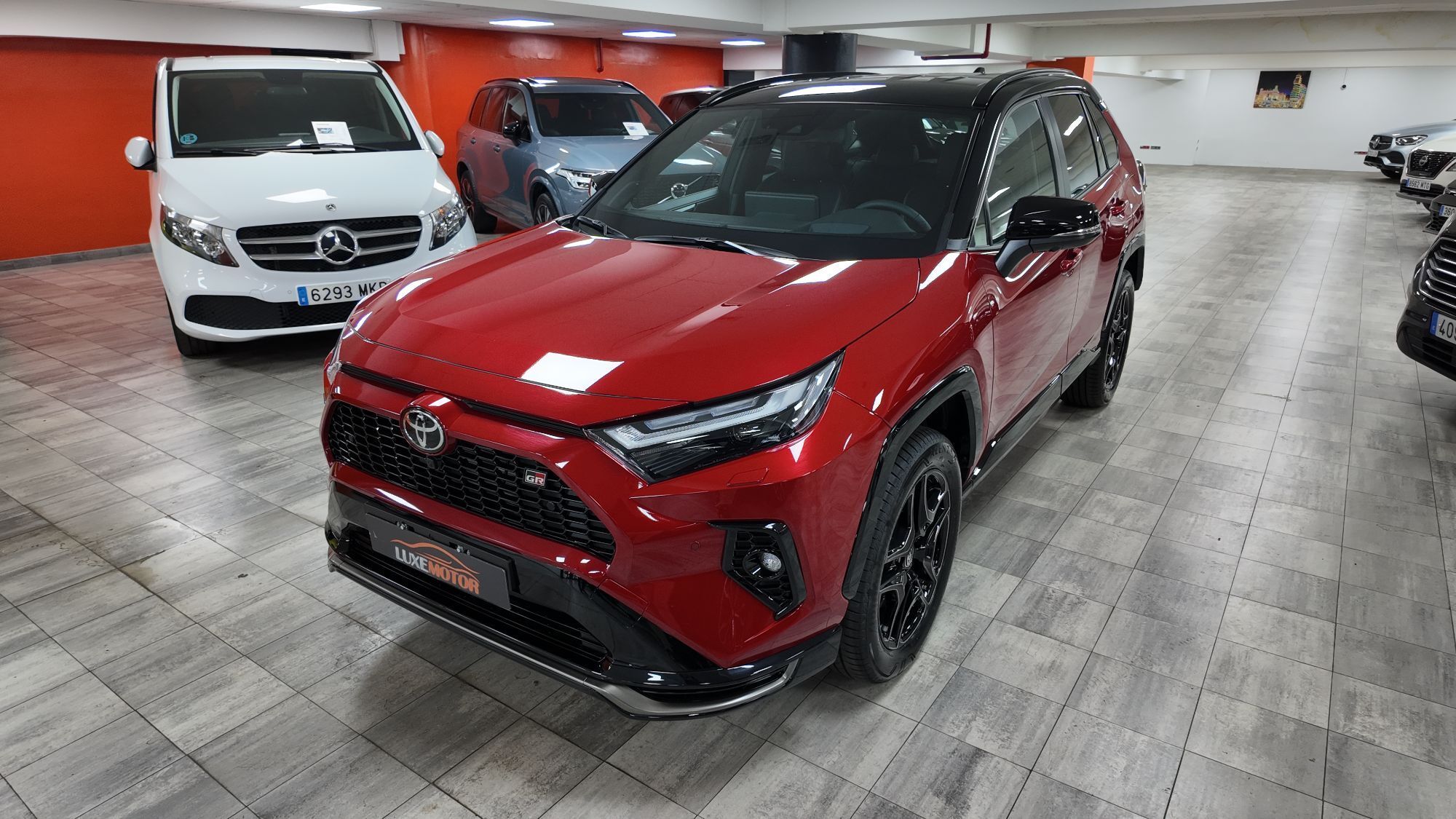 TOYOTA RAV-4 (2.5 Plug-in hybrid  4WD GR Sport Plus) en Madrid