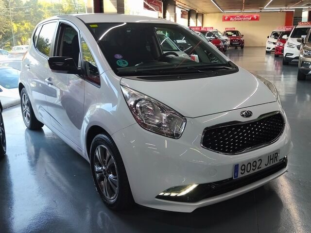 KIA Venga (1.4 CVVT Concept 66 kW (90 CV)) en Barcelona