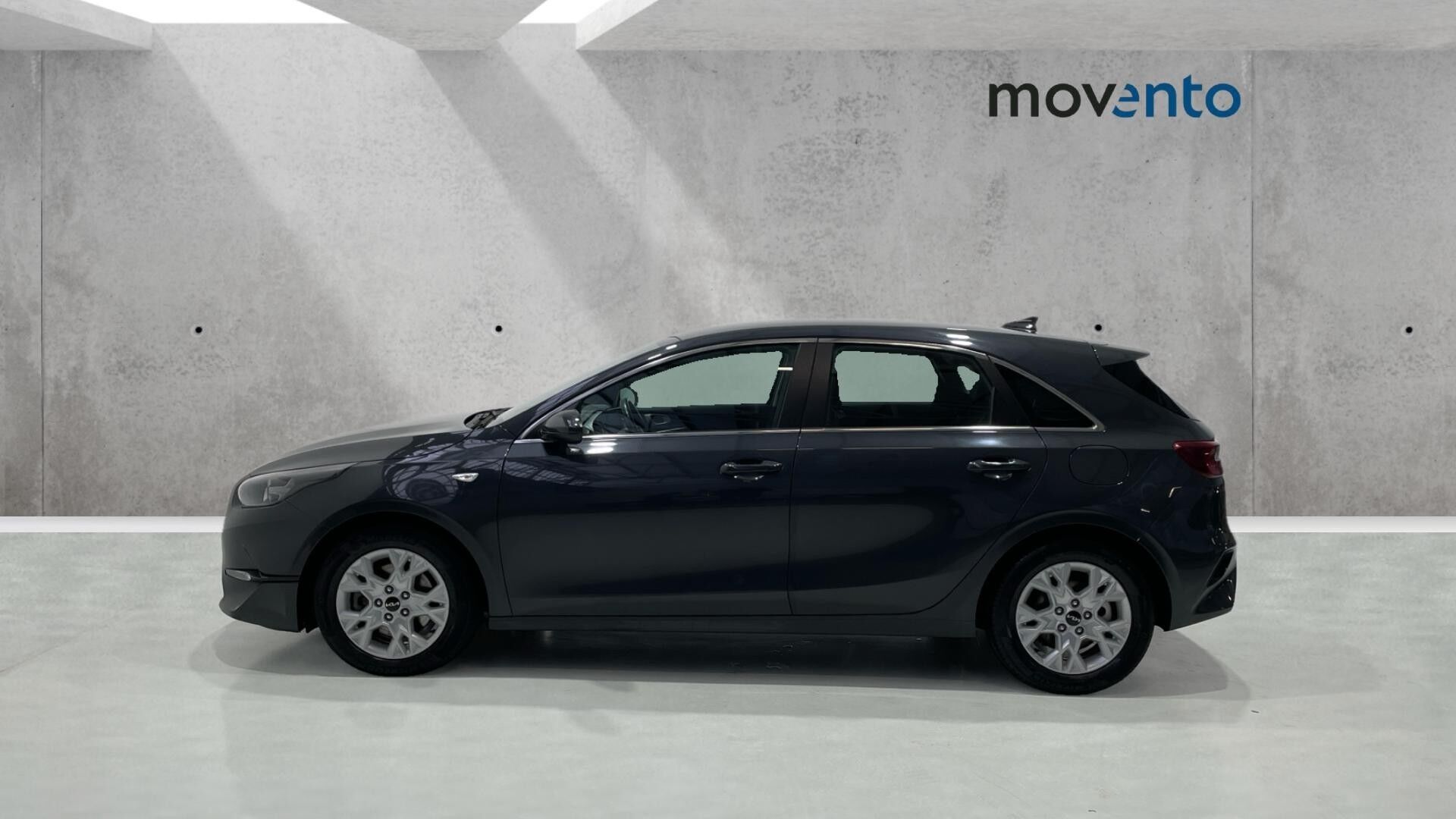 Foto del KIA Ceed 1.6 MHEV iMT Drive 136