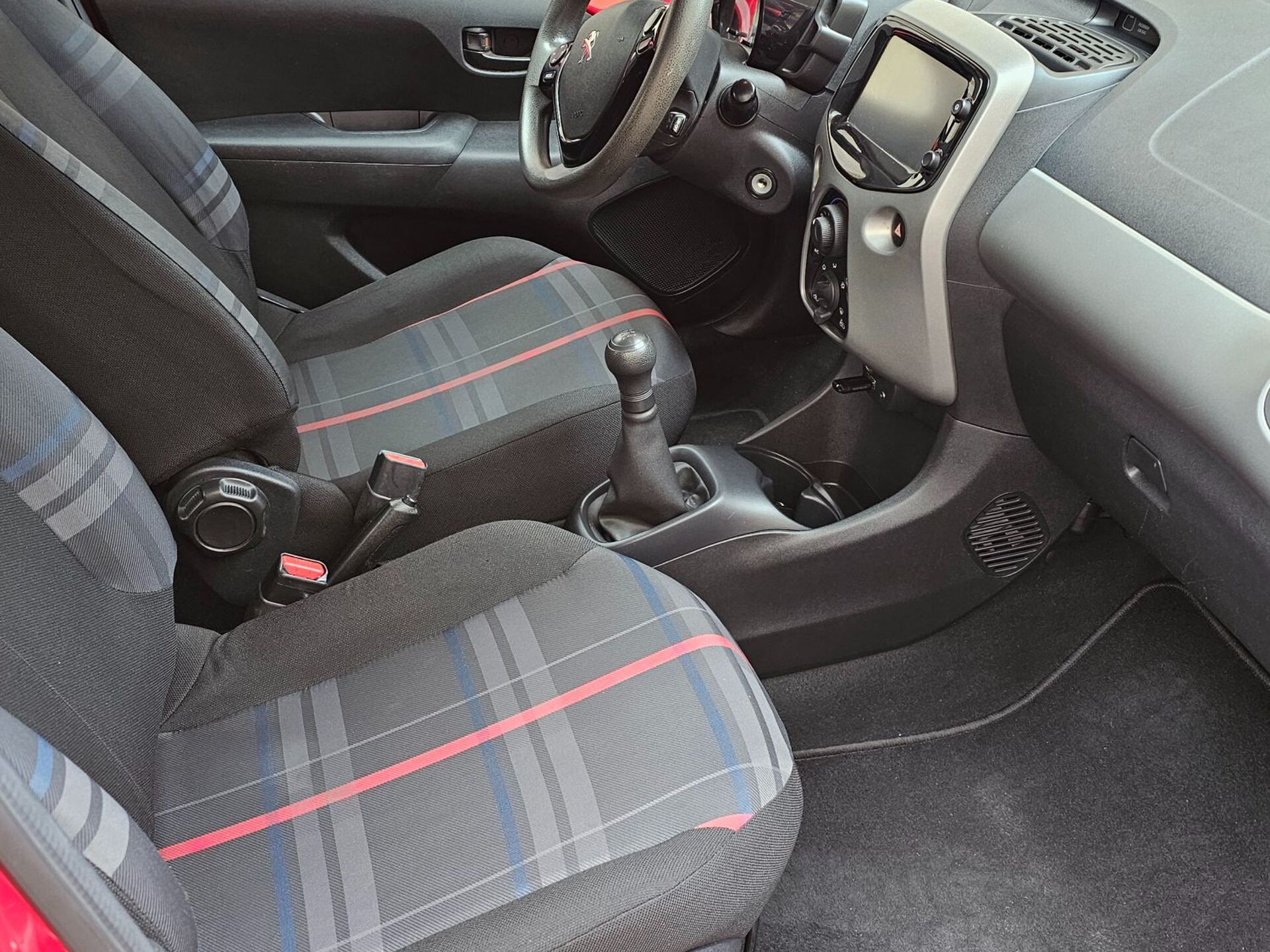 Imagen de PEUGEOT 108