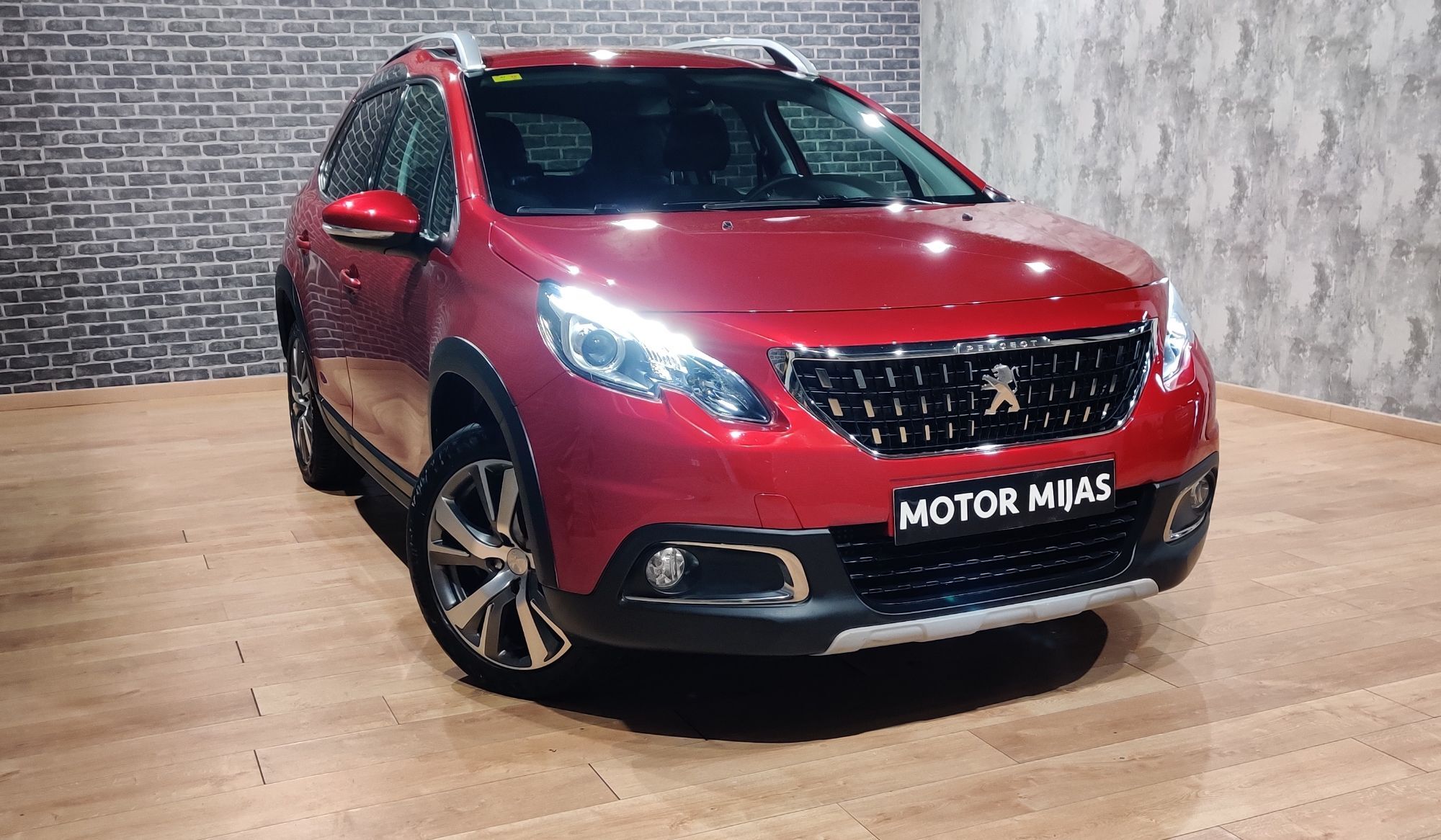 PEUGEOT 2008 (1.2 PureTech S&S Allure 110) en Málaga