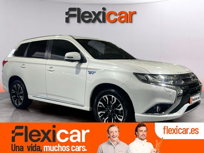 Foto del MITSUBISHI Outlander PHEV Kaiteki 4WD