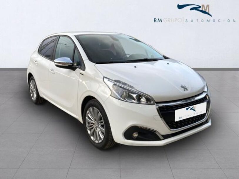 Foto del PEUGEOT 208 1.2 PureTech S&S Allure 110
